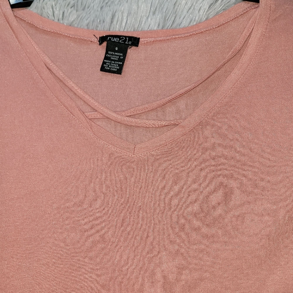 *3/$20* Rue 21 👚 - Picture 2 of 2